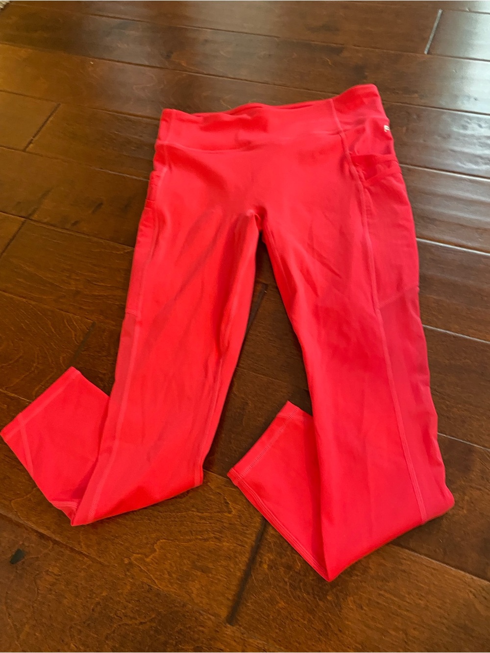 Fabletics Trinity Motion365 Mid-Rise 7/8 Pocket Leggings - Red - Size Medium